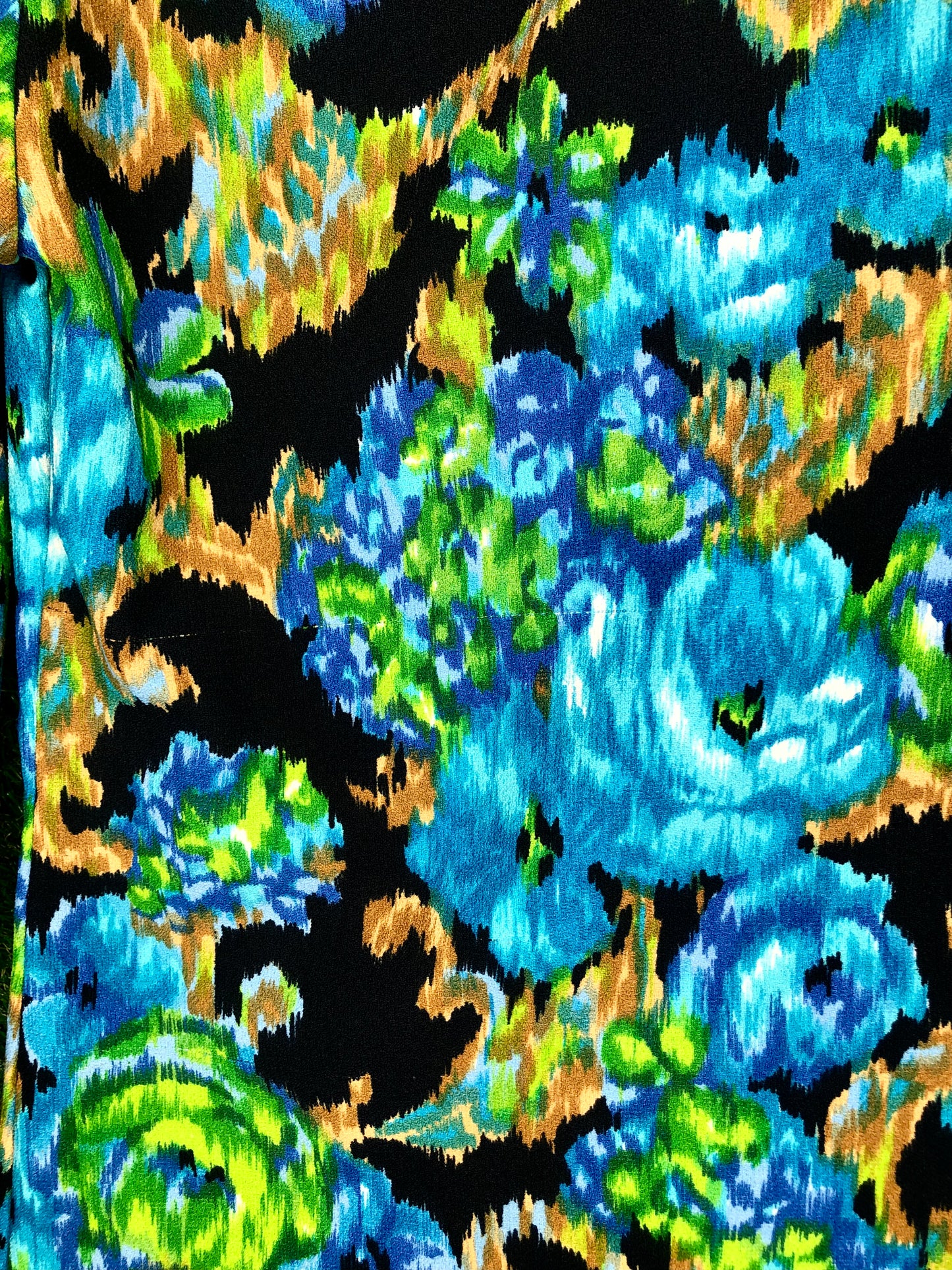 1970's Colorful Long-Sleeved Floral Top