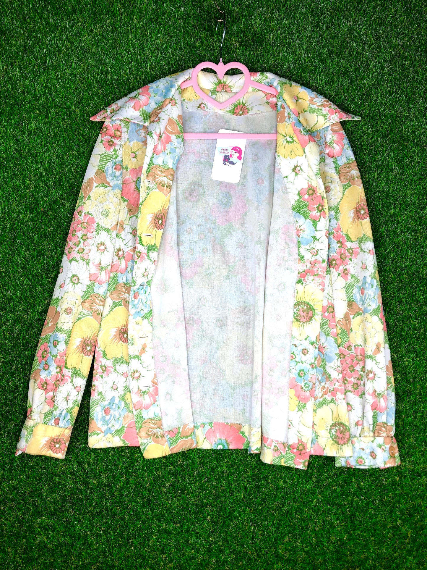 1970's Dreamy Sketched-Style Pastel Flower Top