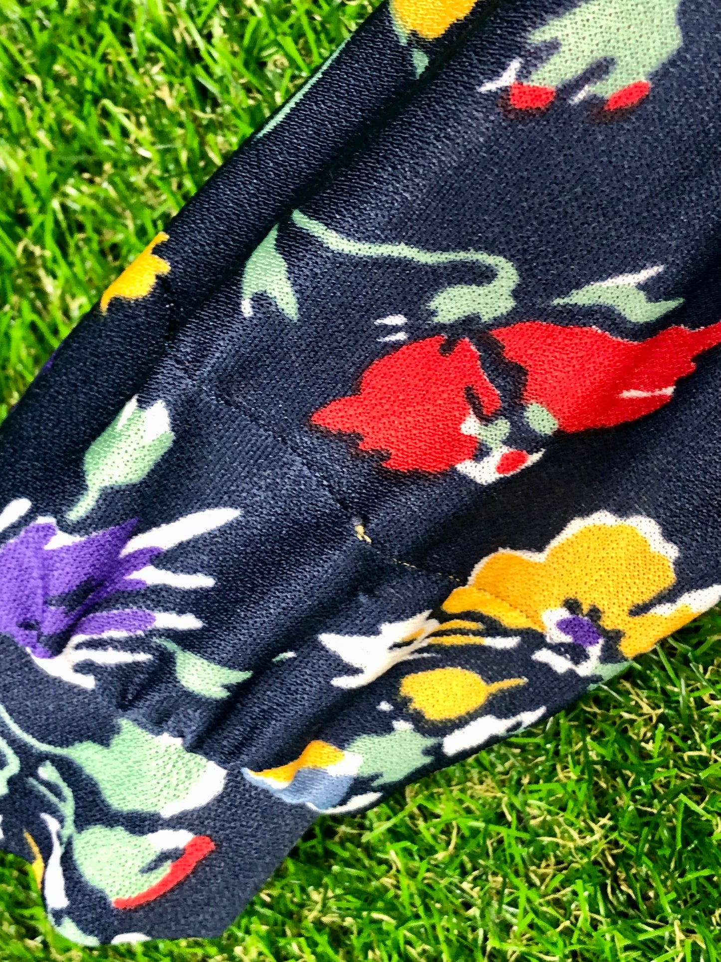 1970's Colorful Floral Navy Top