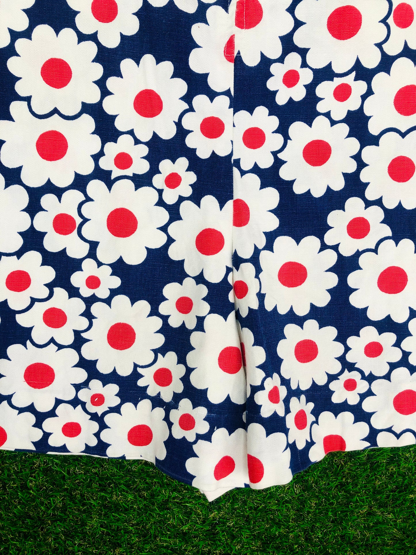 1960's Red and Blue Flower Power Jumper