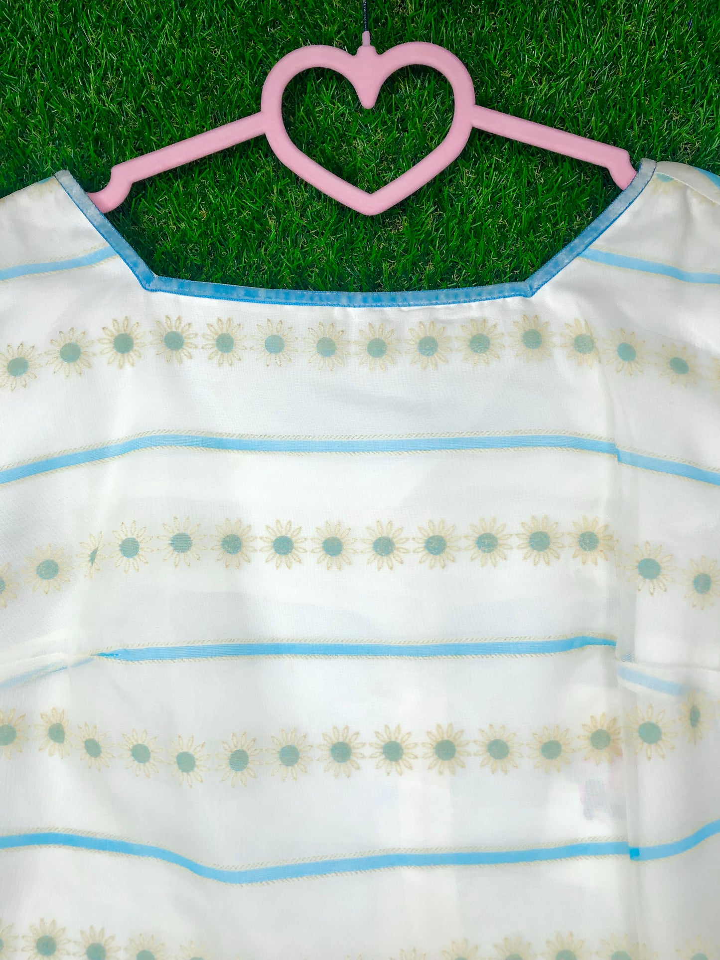 1960's Flower Power Floral Daisy Shift Dress