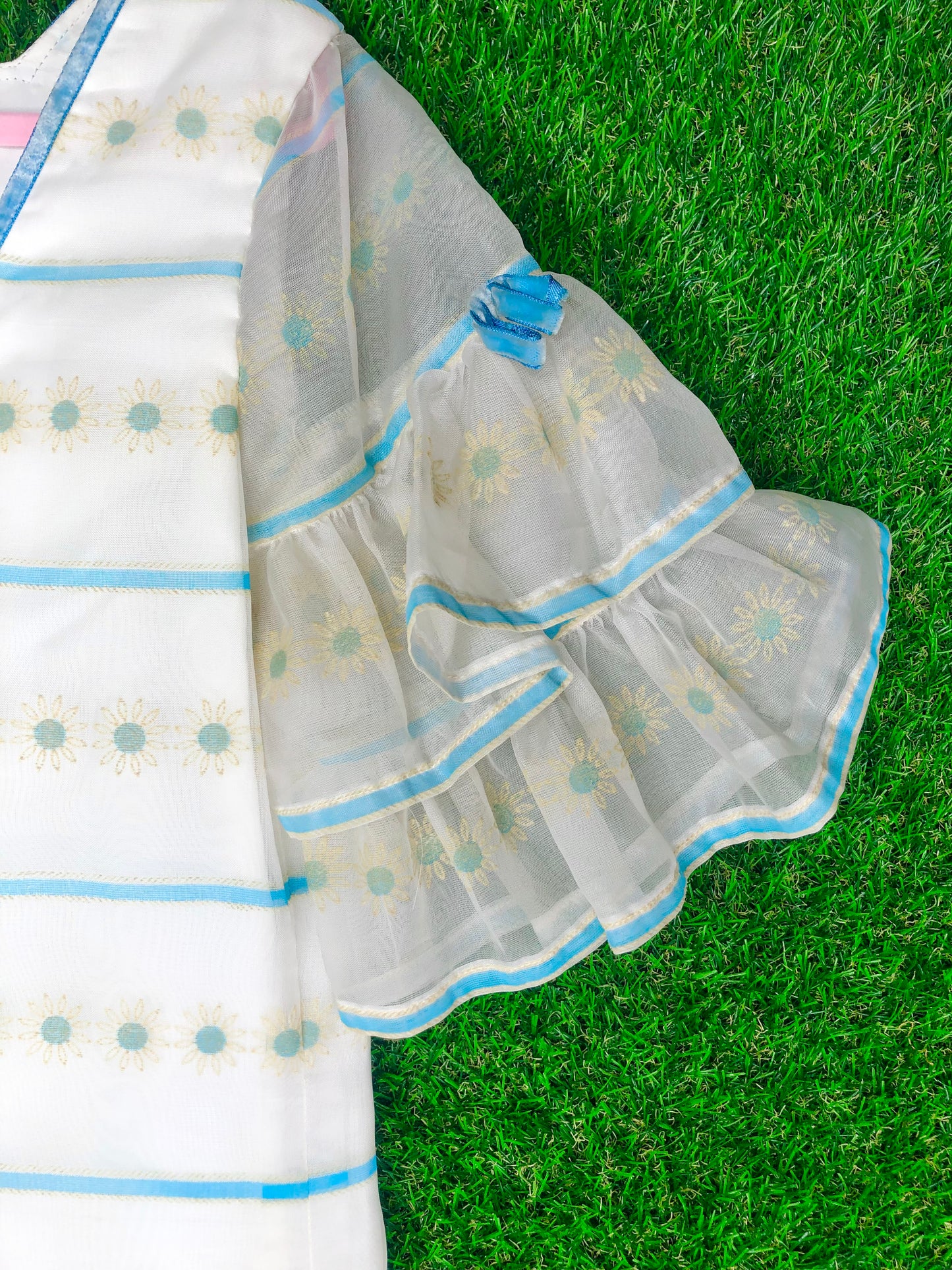 1960's Flower Power Floral Daisy Shift Dress
