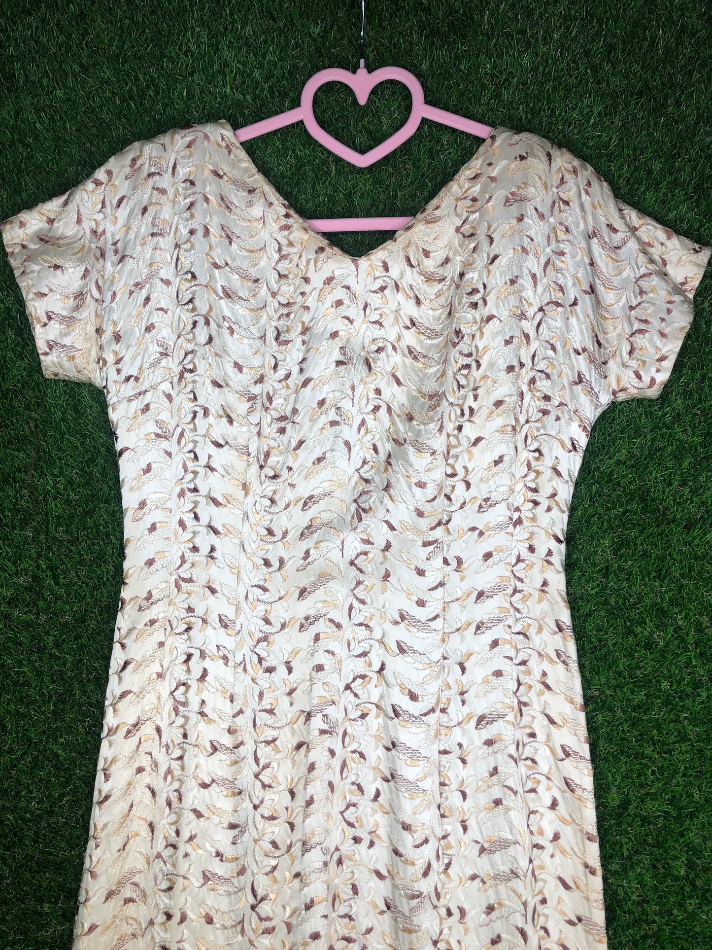 1950's Brown and Cream Embroidered Wiggle Dress