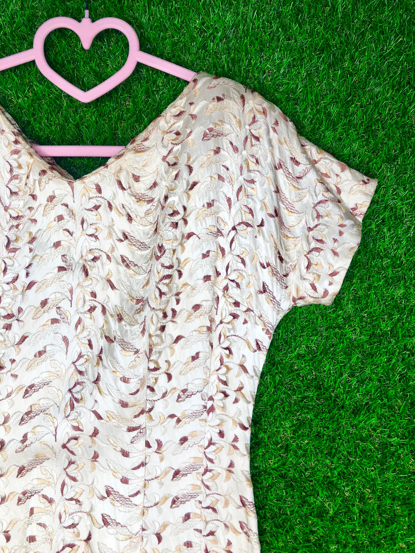 1950's Brown and Cream Embroidered Wiggle Dress