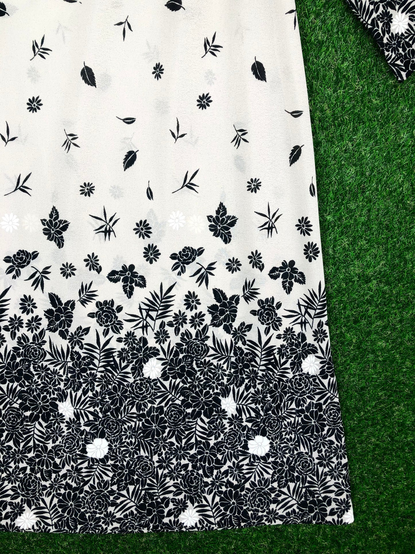 1970's Graphic Boho Cream and Black Floral Print Dress