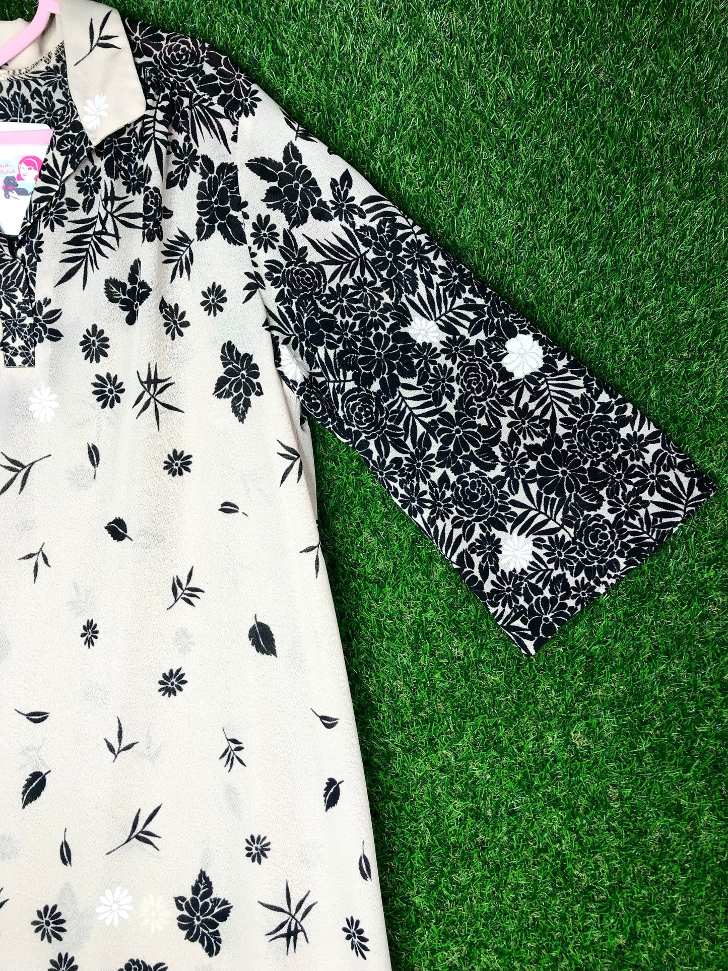 1970's Graphic Boho Cream and Black Floral Print Dress
