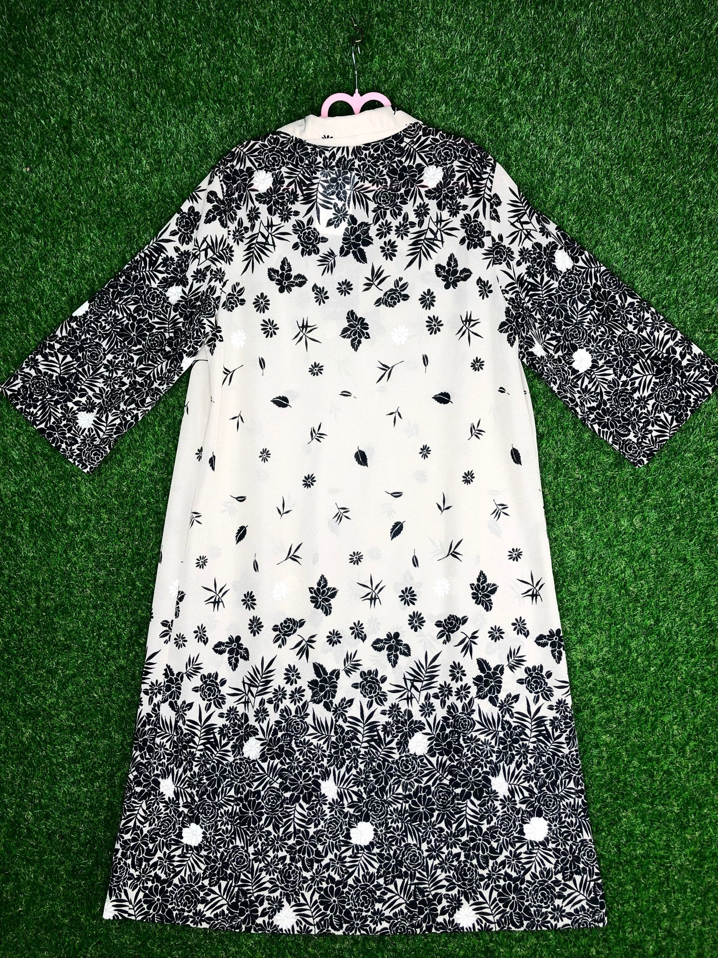 1970's Graphic Boho Cream and Black Floral Print Dress