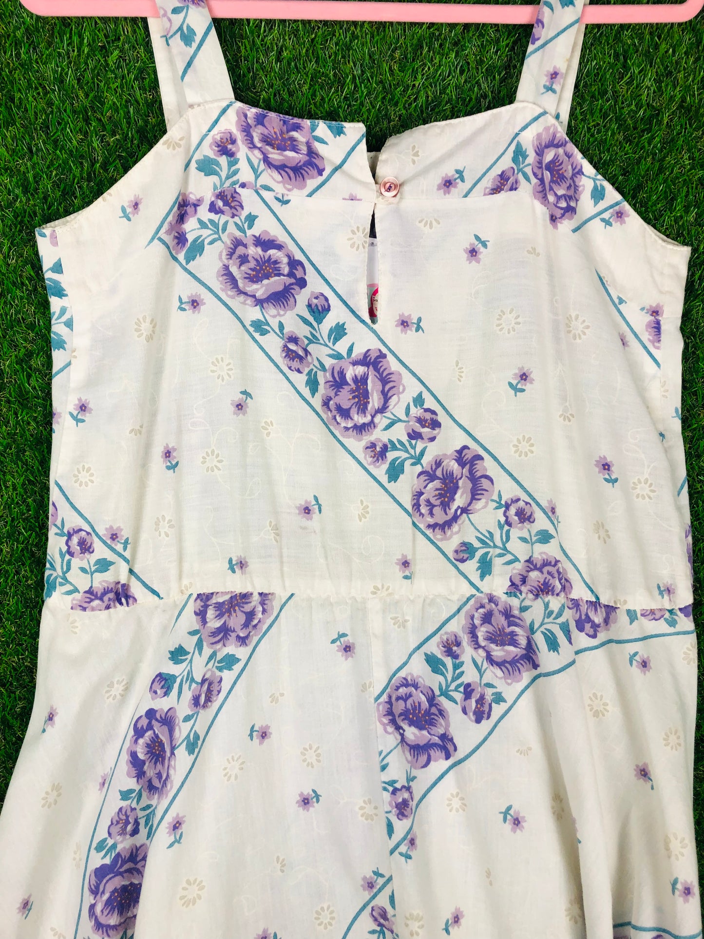 1980's Romantic Volup Dress With Purple Flowers