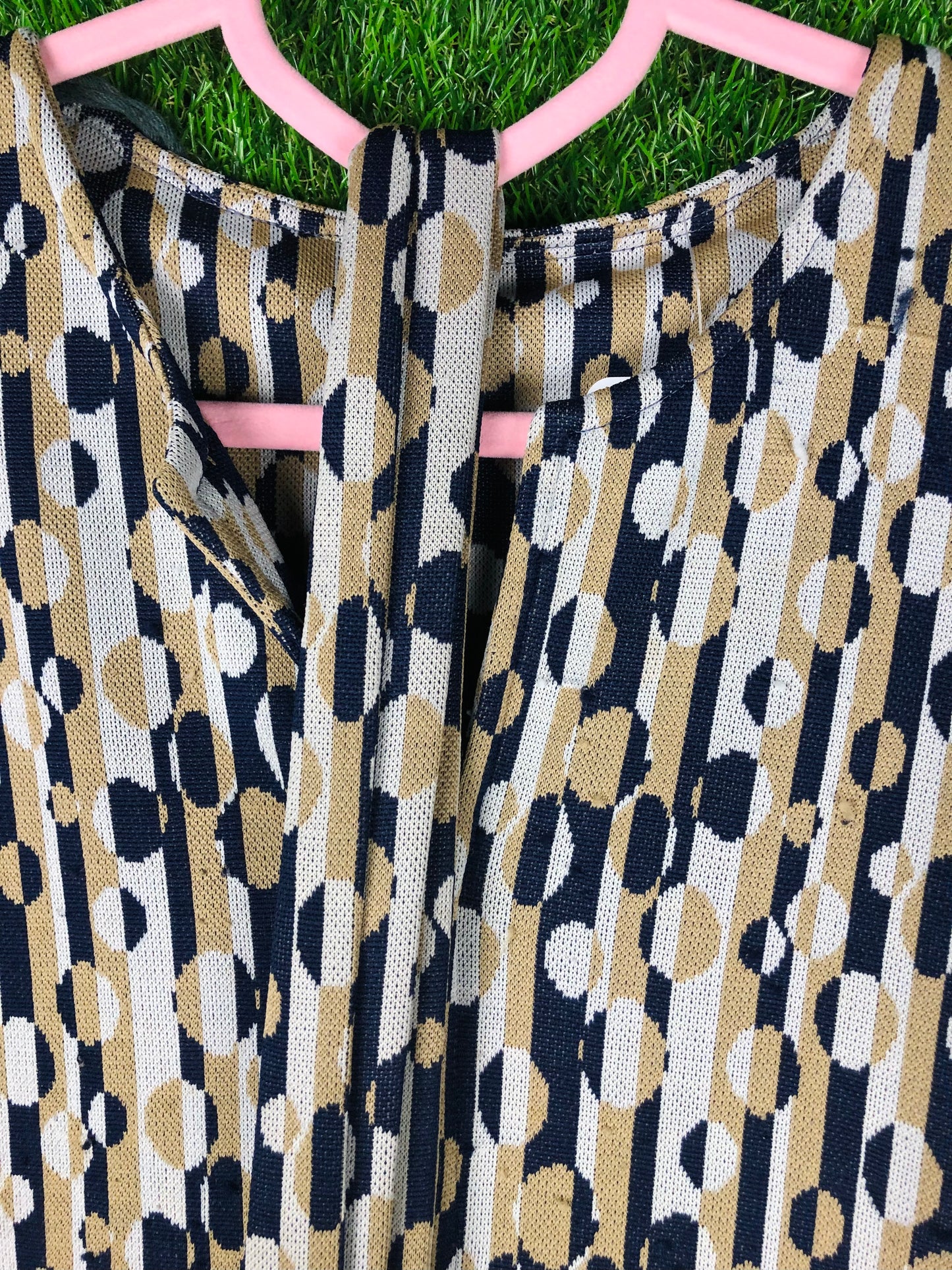 1970's Volup Shift Dress With Unique Pattern