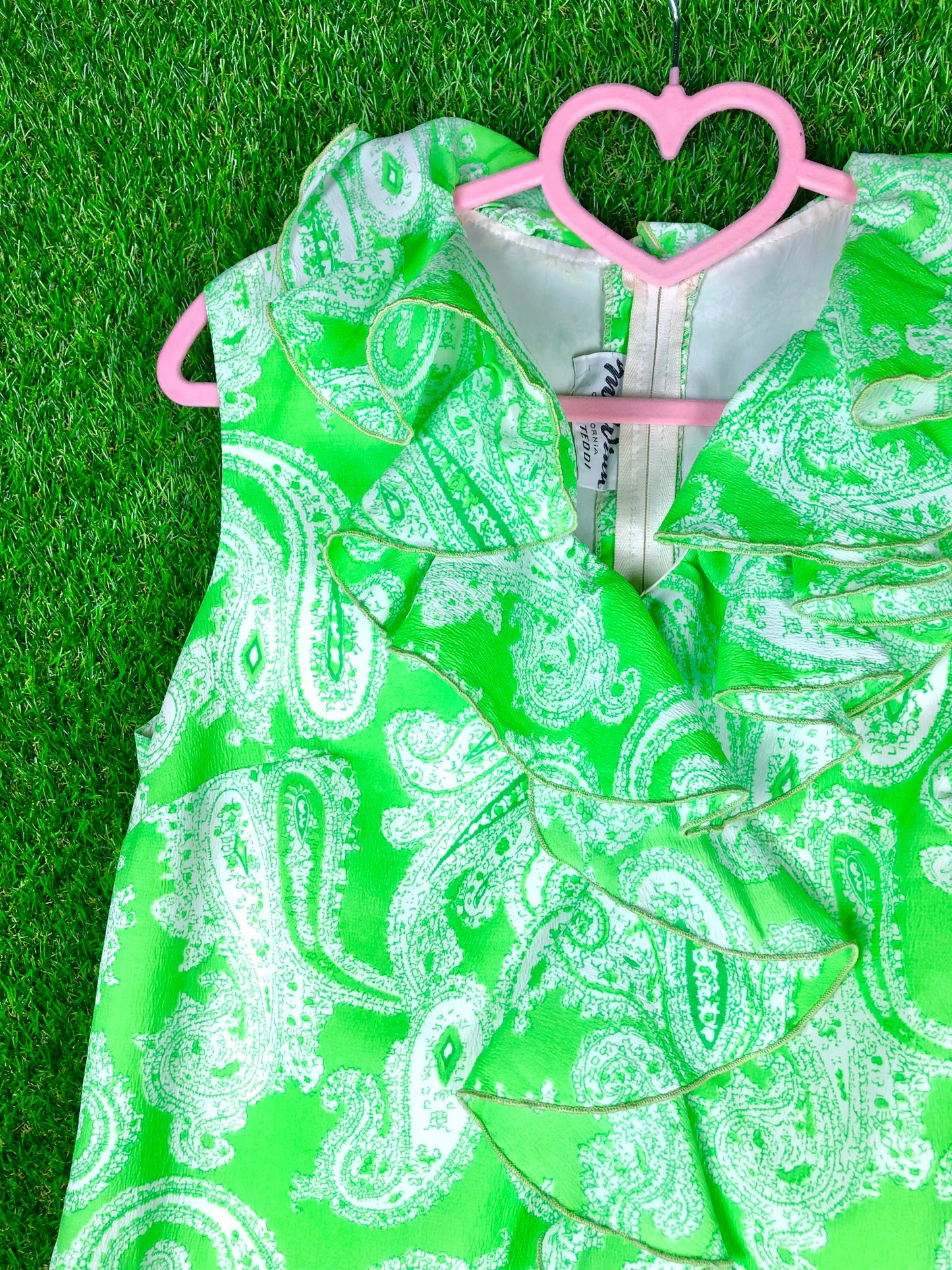 1970's Highlighter-Green Paisley-Print Shift Dress