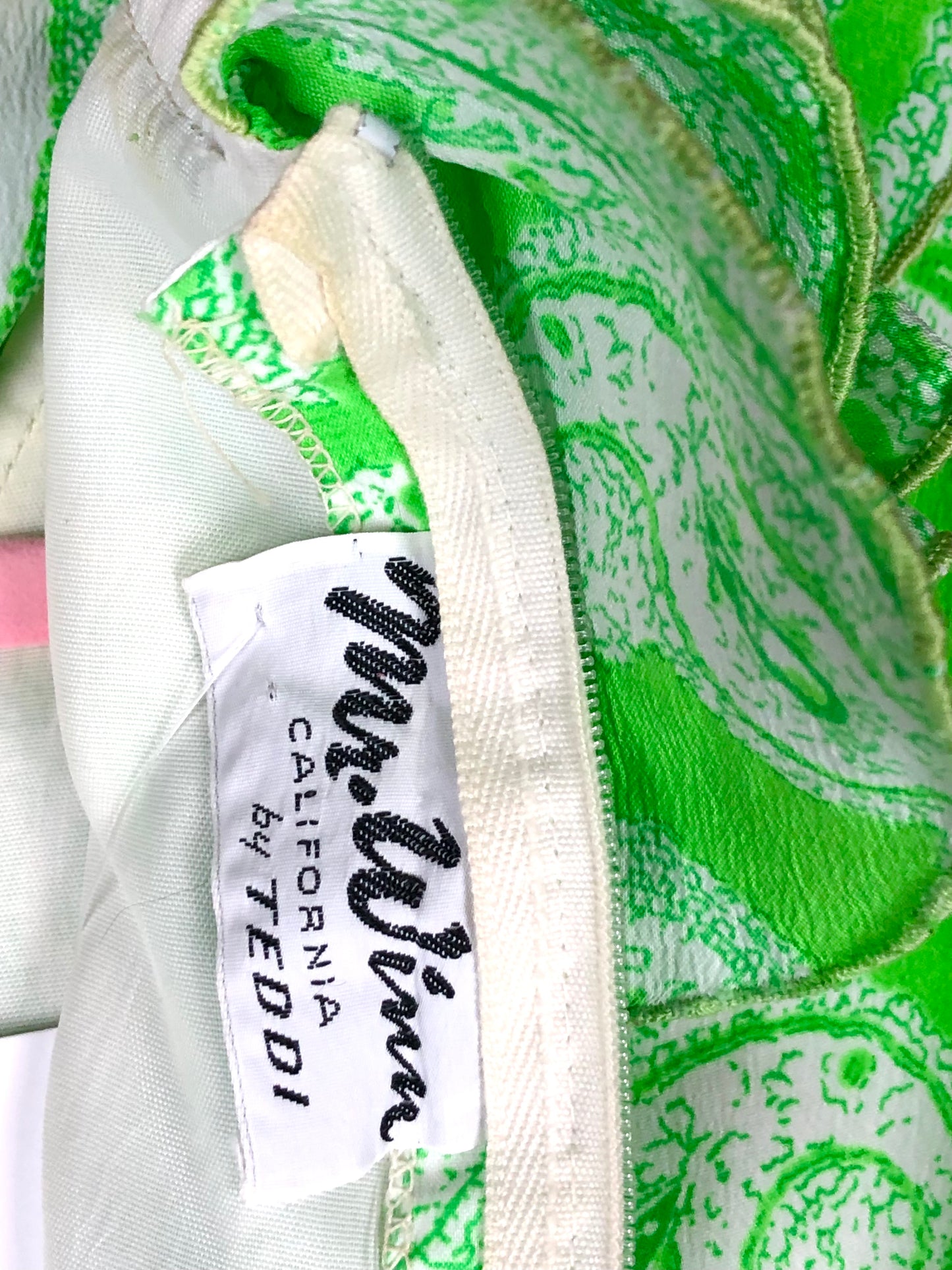 1970's Highlighter-Green Paisley-Print Shift Dress