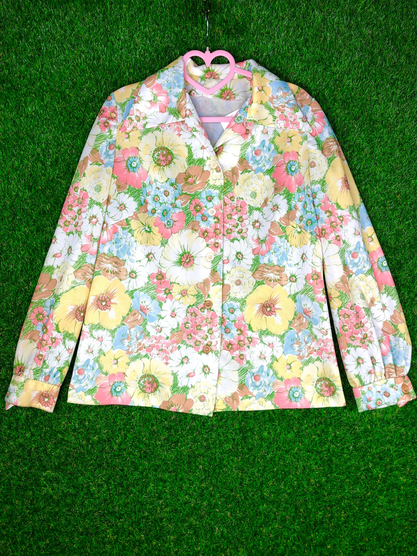1970's Dreamy Sketched-Style Pastel Flower Top