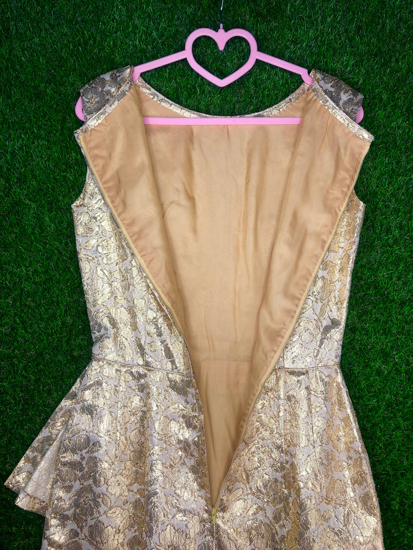 1950's 'Marilyn Monroe' Worthy Gold Pinup Wiggle Dress